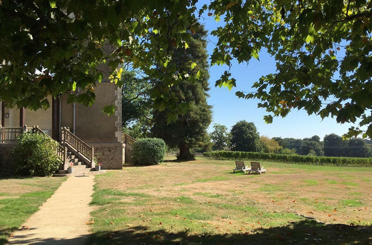 Chateau Breduriere Moutiers-sur-le-Lay Экстерьер фото